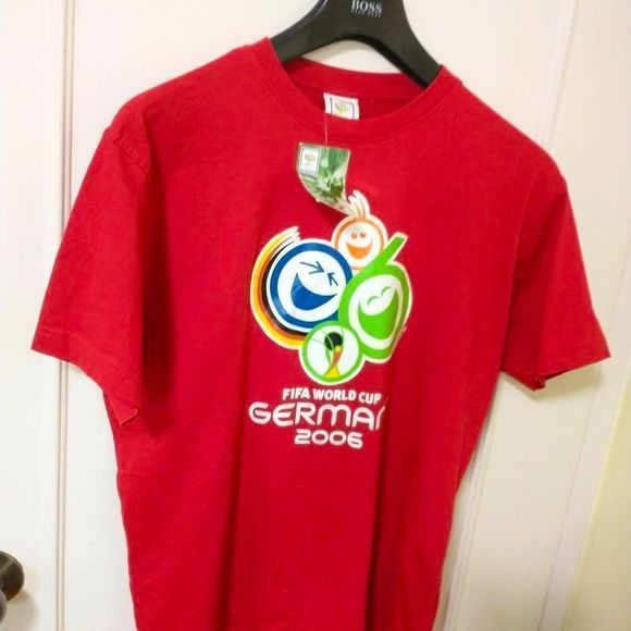 Rare Vintage 2006 Fifa World Cup T-Shirt printed in 2002 Men's size Small - Picture 6 of 7